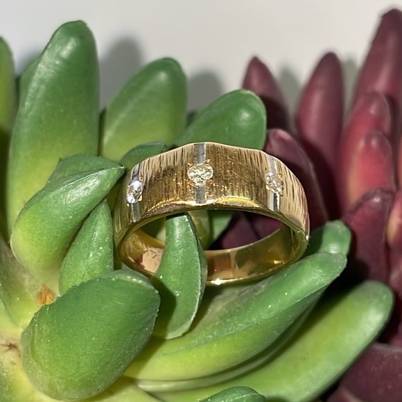 Solid Stamped 14K Yellow Gold Natural Diamond Vintage Textured Modern Band Ring - Picture 3 of 17